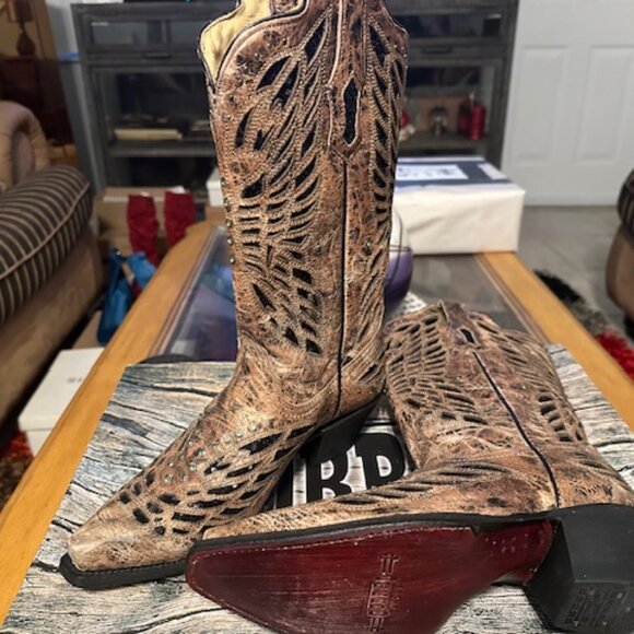 boots - Picture 4 of 4